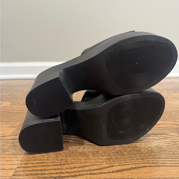 Mark Fisher LTD Forina - Picture 4 of 4